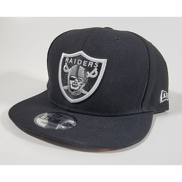 Las Vegas Raiders New Era Adjustable Snapback American Pride Underbrim NFL Cap - Picture 3 of 8